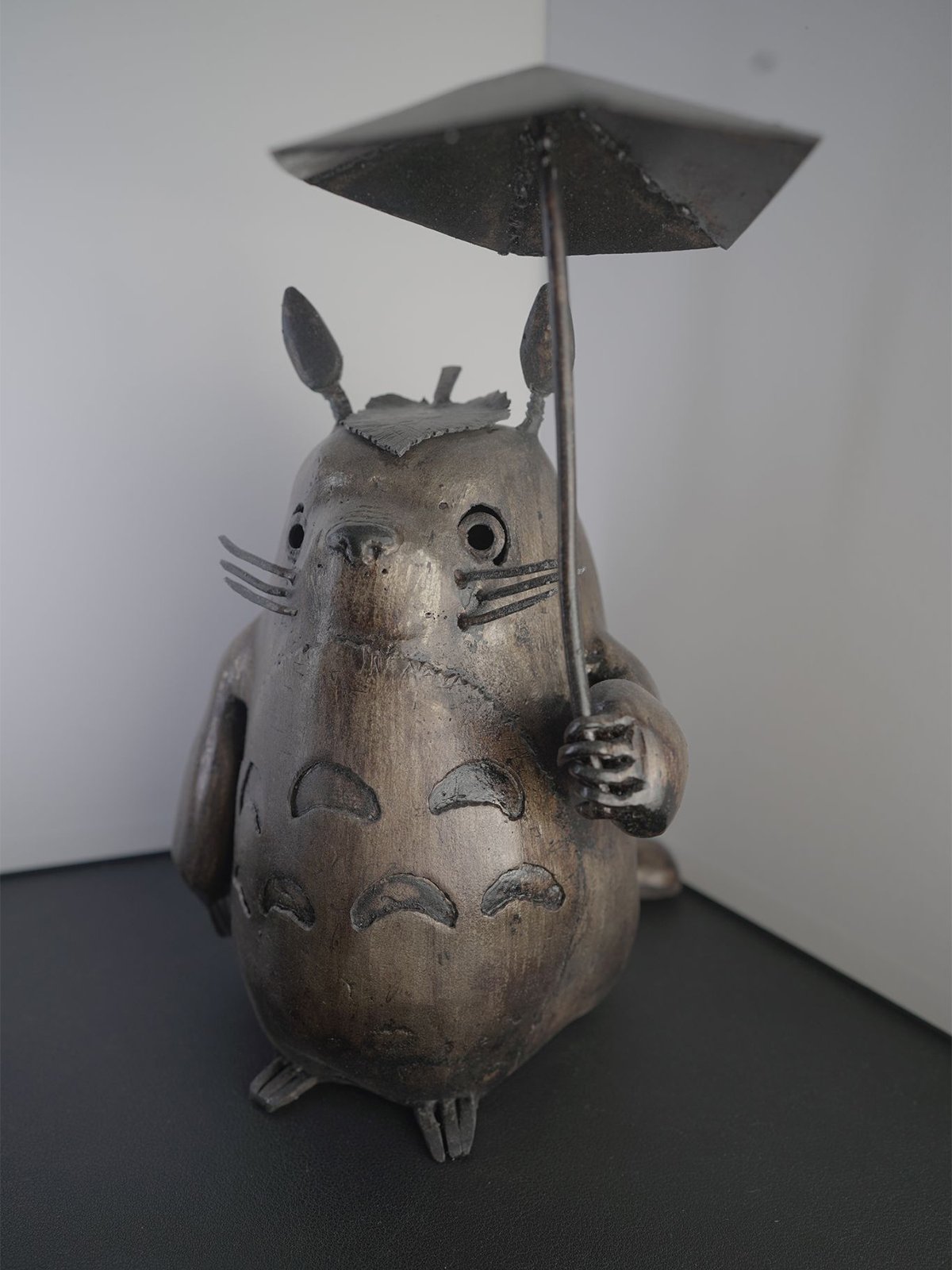 totoro sculpture pietro dolci studio 04 totoro sculpture pietro dolci studio 04